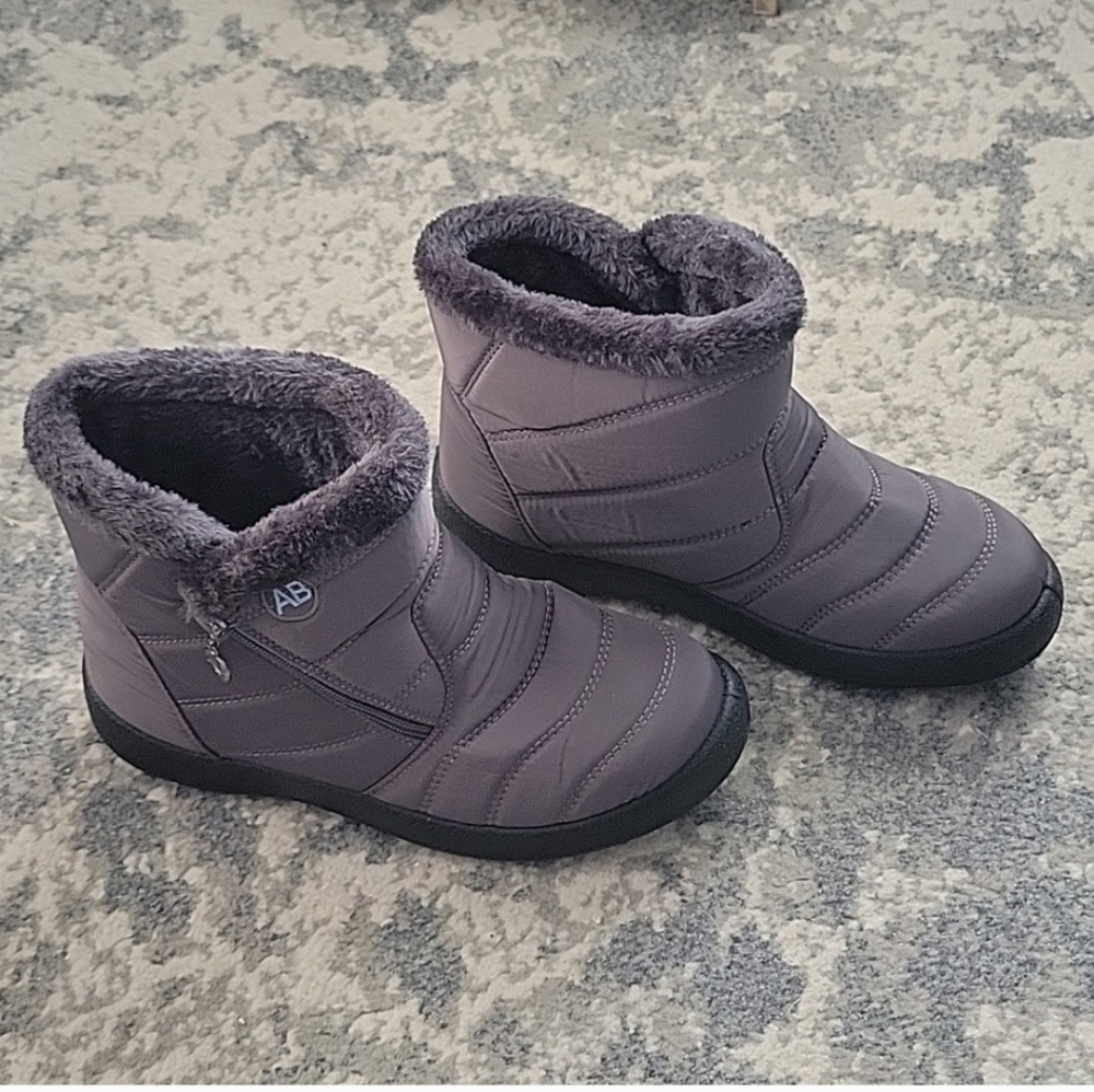 Waterproof Boots - Picture 12 of 12